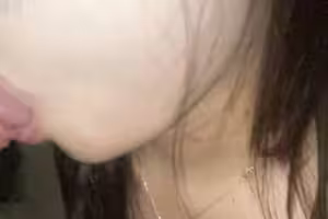 带黑丝表妹去看日出手撕丝海边车震喷水表妹