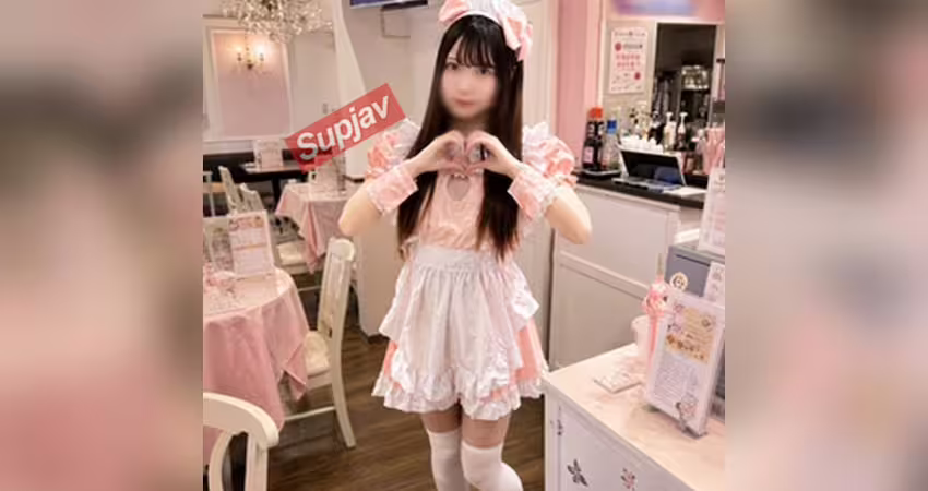FC2PPV 4961775 【無】《7⽇間限定》色白ロケット爆乳の元人気アイドルがピンクメイド姿で全力ご奉仕！本気の絶頂でビクビク痙攣しながら中出し3連発!!※特典高画質＆未公開シーンLIVE