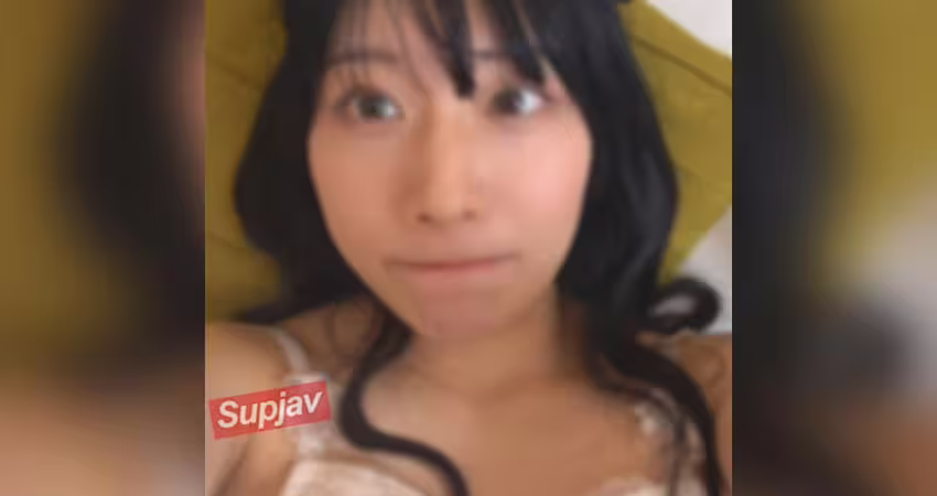 FC2PPV 4976281 「オナニー止まらなかったの中に出されるの想像してだからいっぱい中に出してほしいの♡」と、中出し懇願する超かわいい若妻に何度もたくさん中出し。LIVE