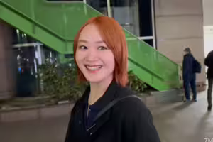fc2-ppv 4936328 跟女大生一起去聖誕節旅遊時順便拍了AV，內射了