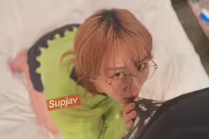 FC2PPV 4948560 可愛過ぎる女子大生が私服とコスプレ姿で全力ご奉仕してくれたので中出しと口内射精でお返ししましたLIVE