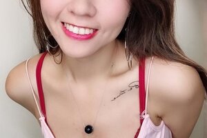 (正妹牆)飽滿的雙峰！「安柏涵Amber Han」性感火辣和萌甜可愛切換自如，男人們被電得暈頭轉向啦！