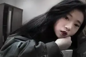 (正妹牆)板金正妹神似豆花妹握鐵槌甜笑害網友暴動、兩張鋼琴檢定證照力排眾議學板金進軍全國分區賽唯一女生