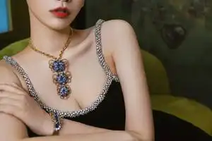 章澤天宴會偶遇奚夢瑤!同為闊太,一個滿臉得意,一個溫柔內斂 ... 章澤天宴會偶遇奚夢瑤!同為闊太,一個滿臉得意,一個溫柔內斂 ...