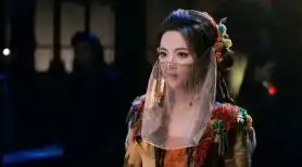 靈狐仙子楊超越，夜幕下美成一道光