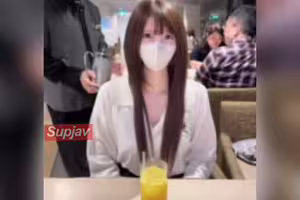FC2PPV 4926190 ※でかクリ【初・無】ｷﾞｬﾝﾌﾞﾙ依存で金欠で出演覚悟を決めたﾊﾟﾁ店員。スフレおっぱいの感度Maxの彼女に孕ませ確定演出。LIVE