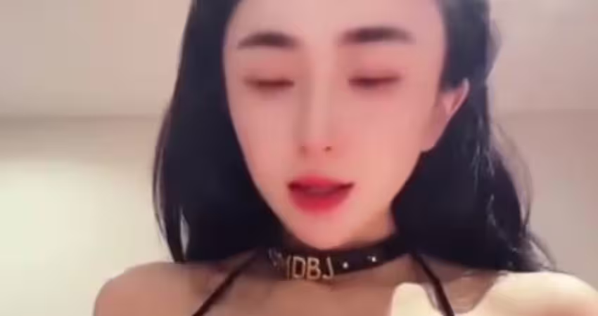 粉丝太会玩了喷了好几次-大表姐